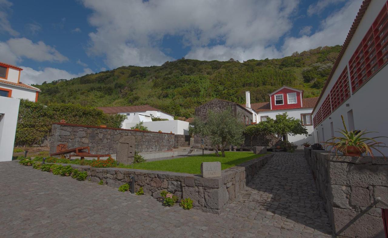Casa Do Brasao Apartment Lajes do Pico Luaran gambar