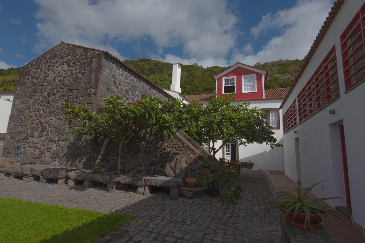 Casa Do Brasao Apartment Lajes do Pico Luaran gambar