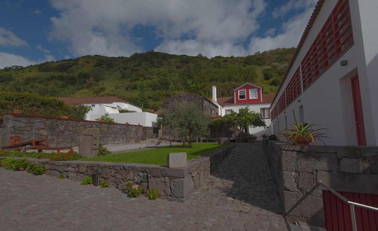 Casa Do Brasao Apartment Lajes do Pico Luaran gambar
