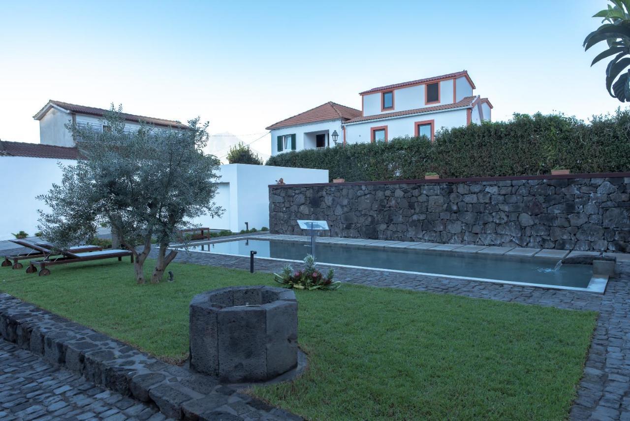 Casa Do Brasao Apartment Lajes do Pico Luaran gambar