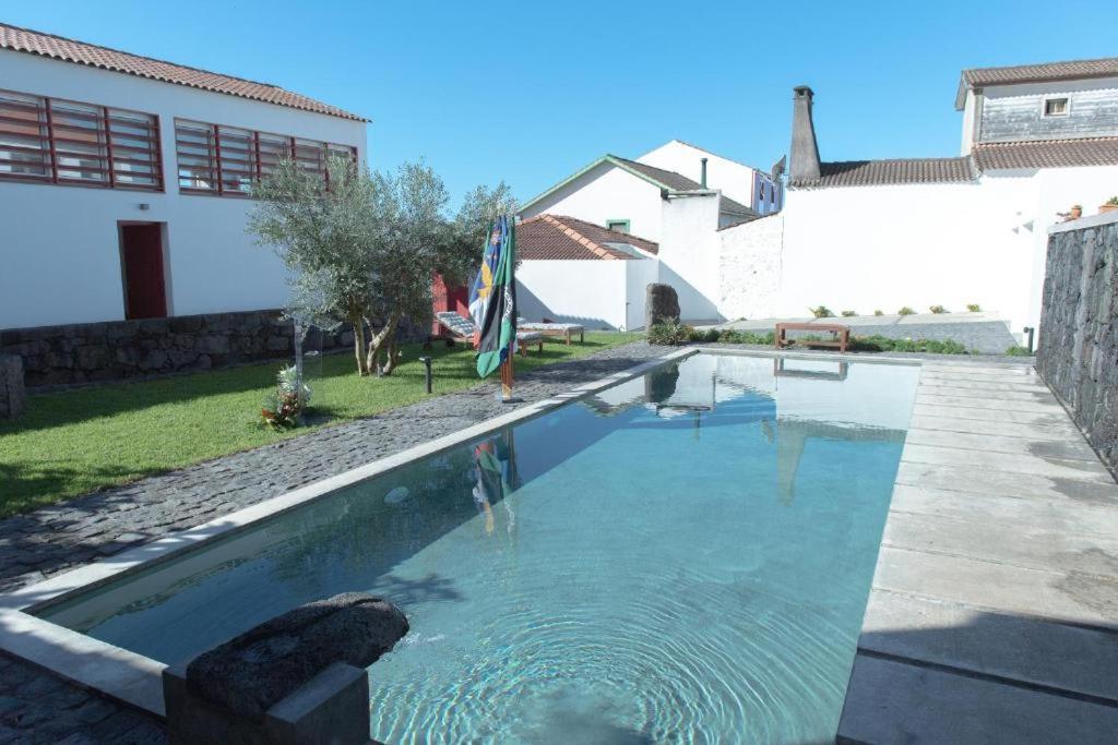 Casa Do Brasao Apartment Lajes do Pico Luaran gambar